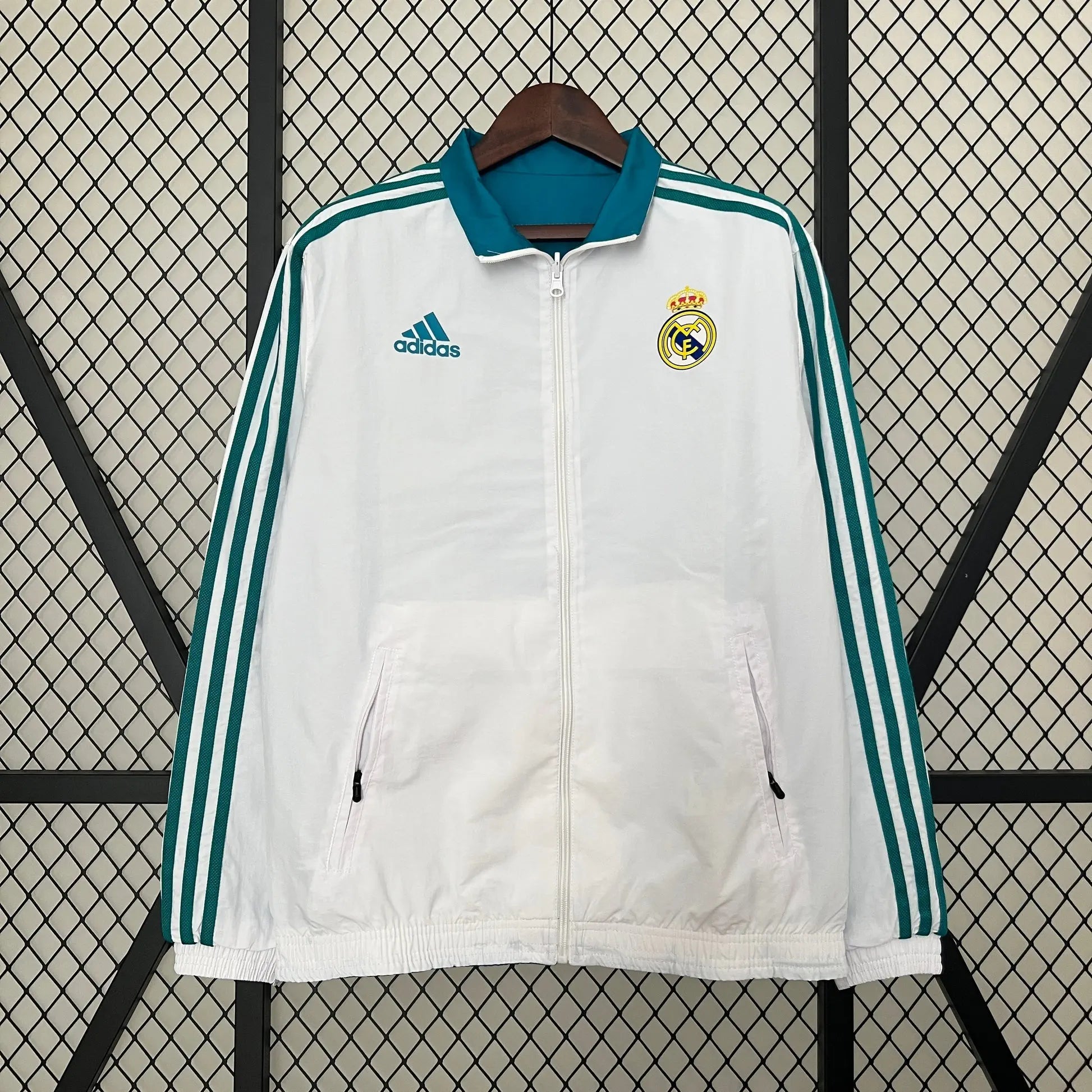 VESTE COUPE-VENT EDITION REAL MADRID 2024/2025 All2Jersey