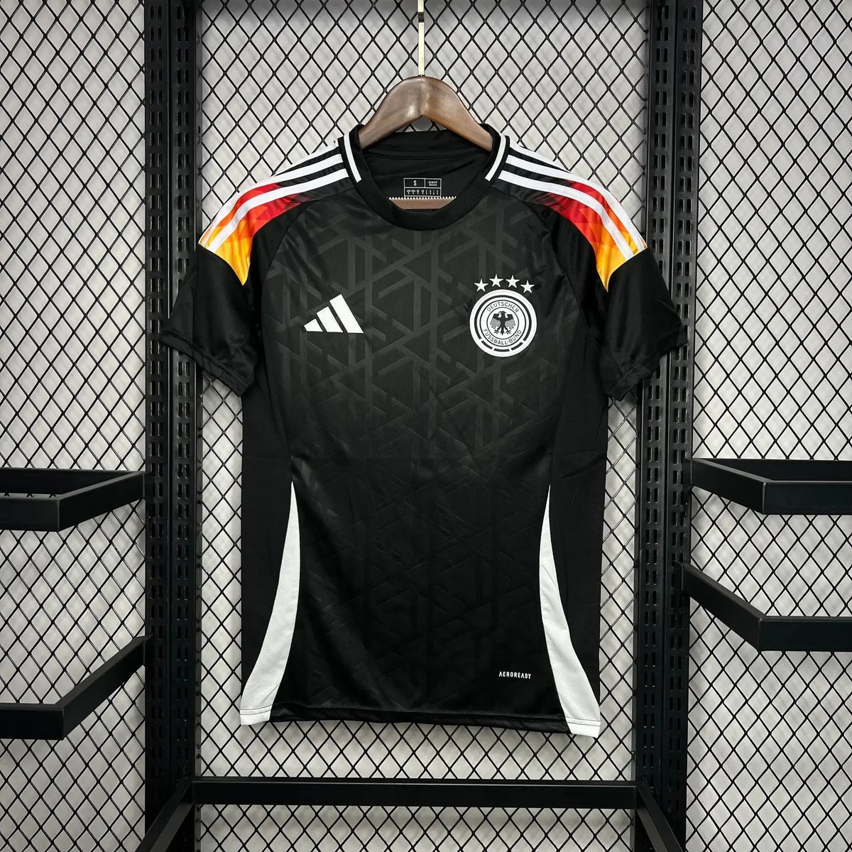 DEUTSCHLAND SCHWARZES TRIKOT AUSGABE 2024/2025