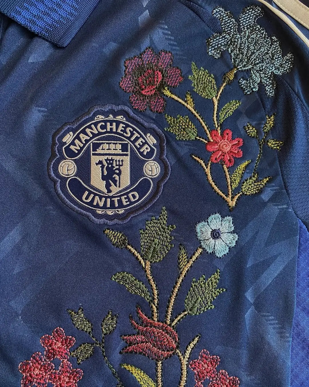 MAILLOT MANCHESTER UNITED CUSTOM BRODÉ   All2Jersey